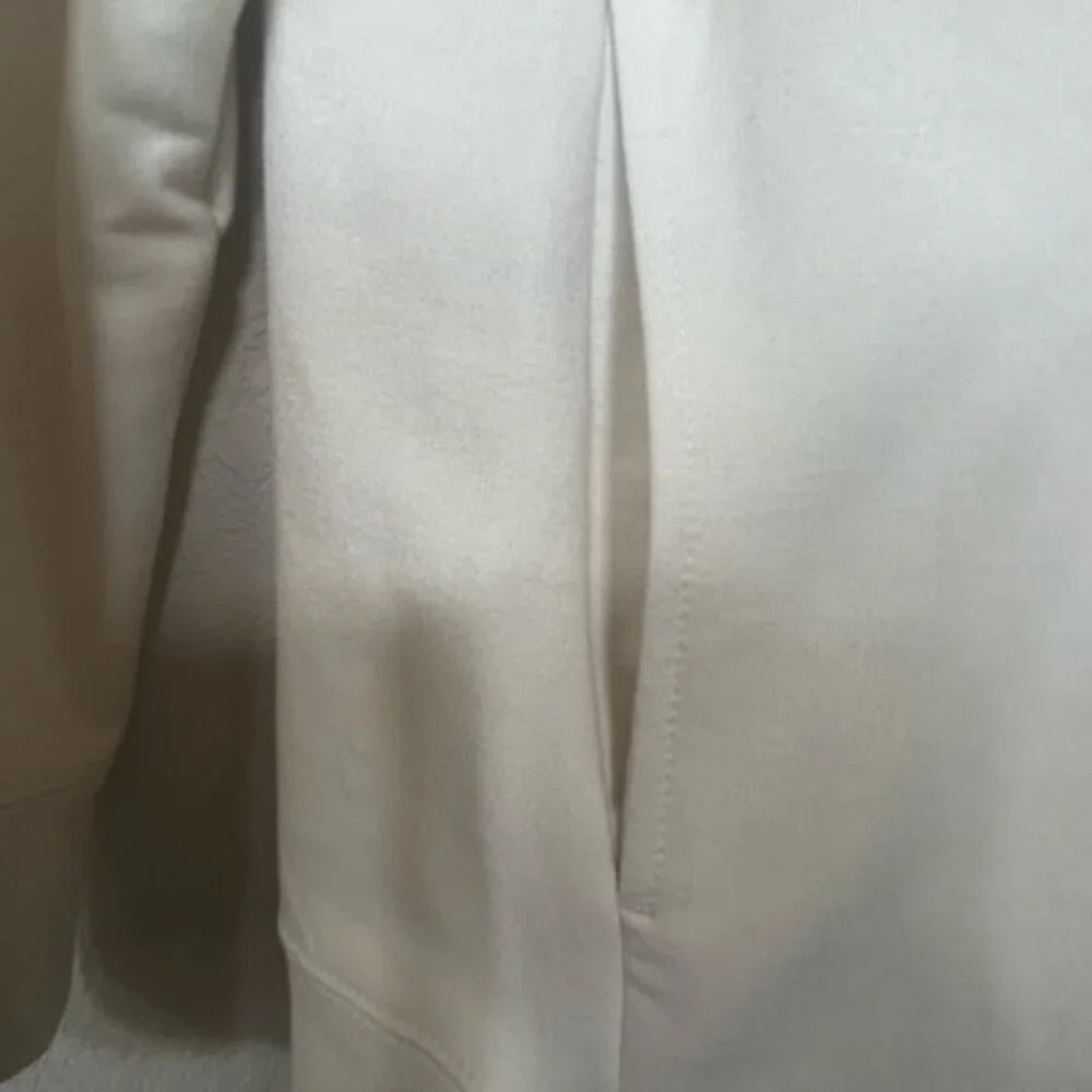 NWT Danskin Super Soft Stretch Beige Ivory Tunic Sweatshirt With Pockets - Picture 10 of 10